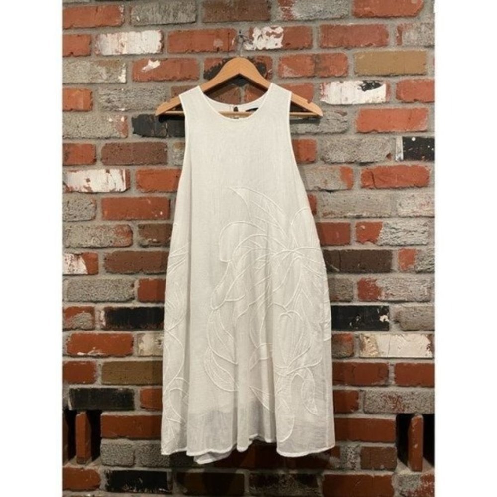 LWhite Floral Dress